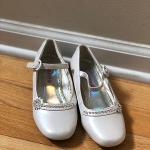 Off-white girls dressy shoes